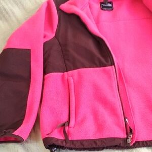 Girls Medium Northface Jacket